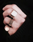 Signet Oval Plain Ring Gold