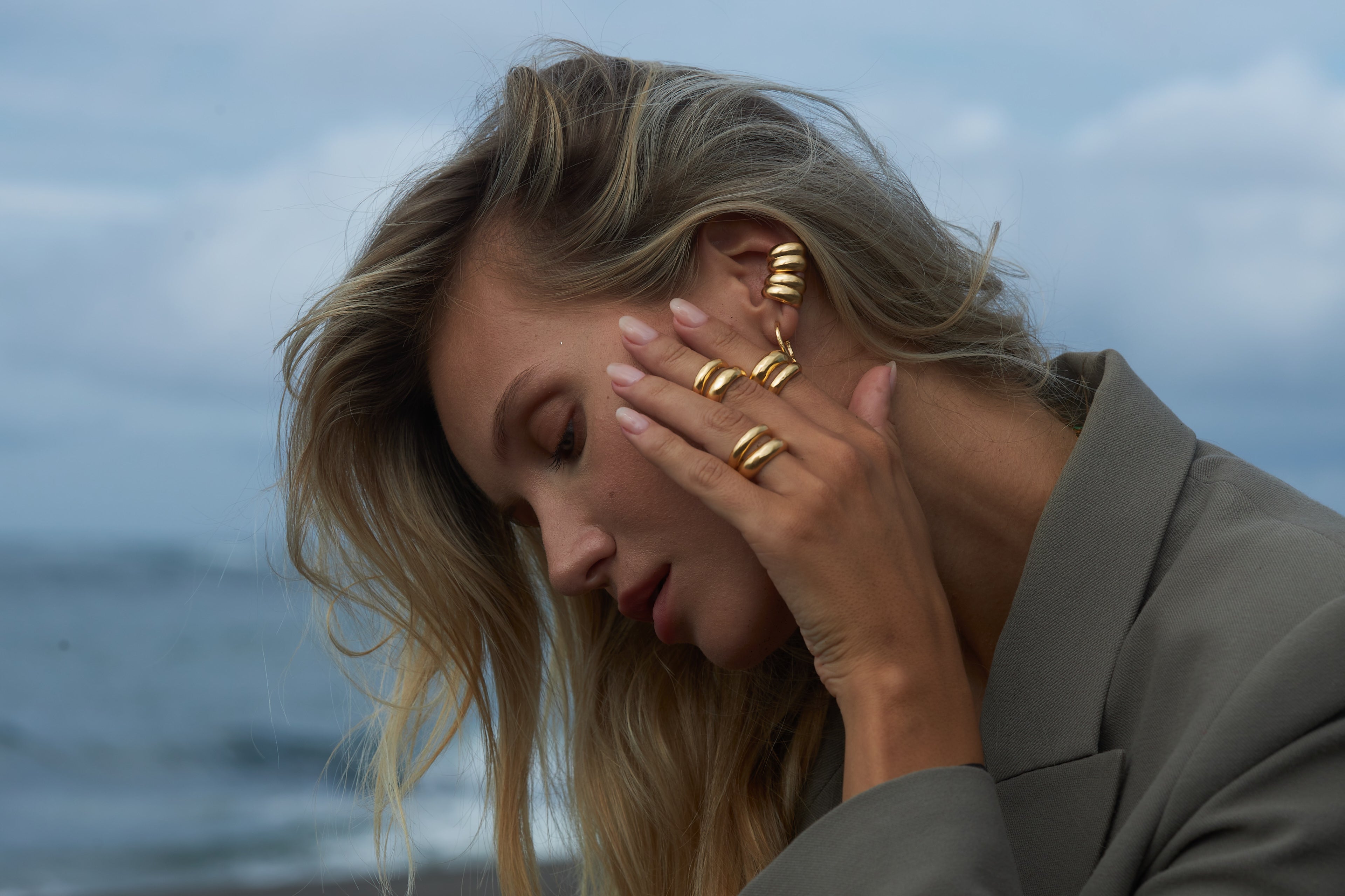Lowie ear cuff