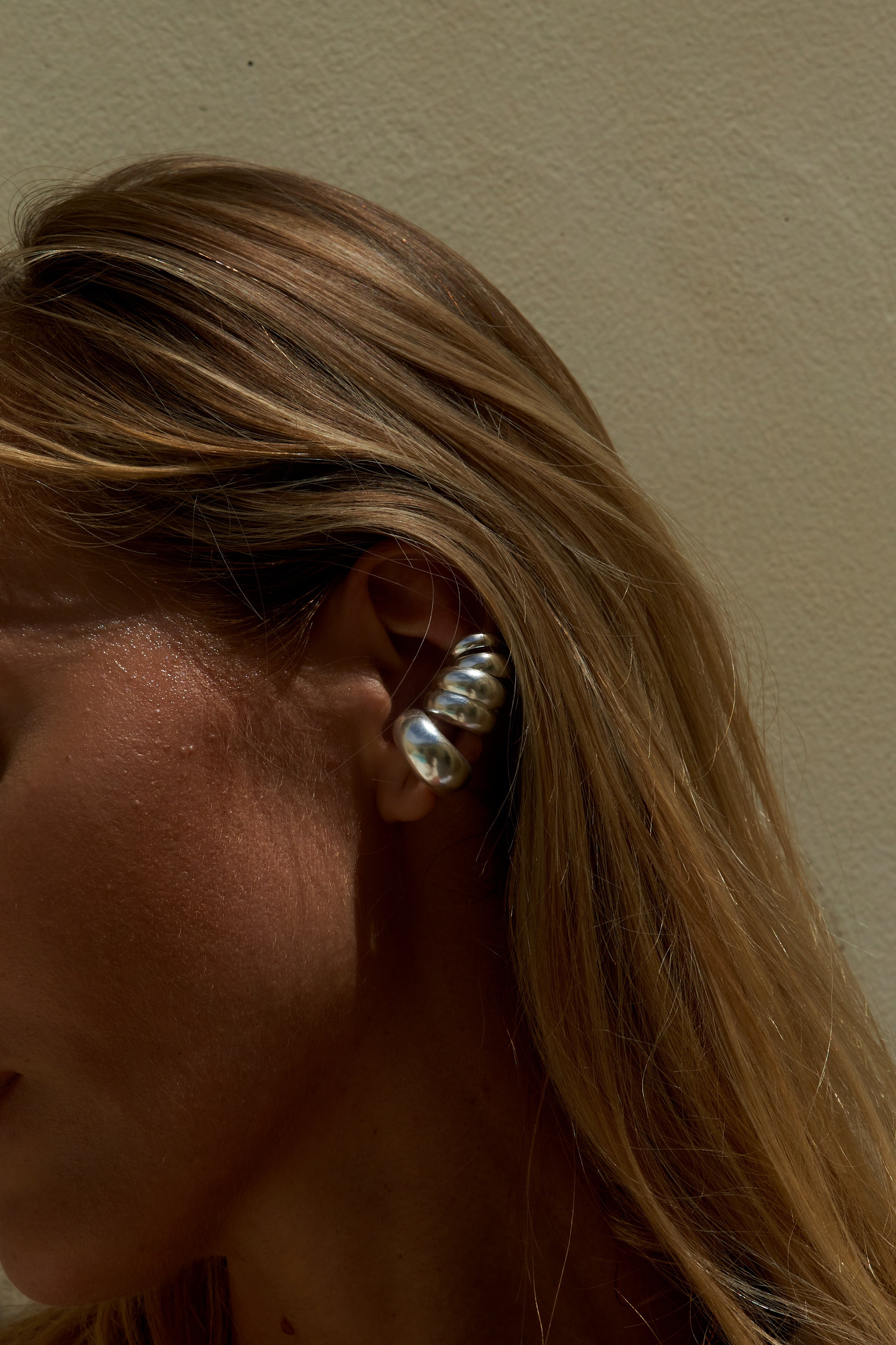 Lowie ear cuff