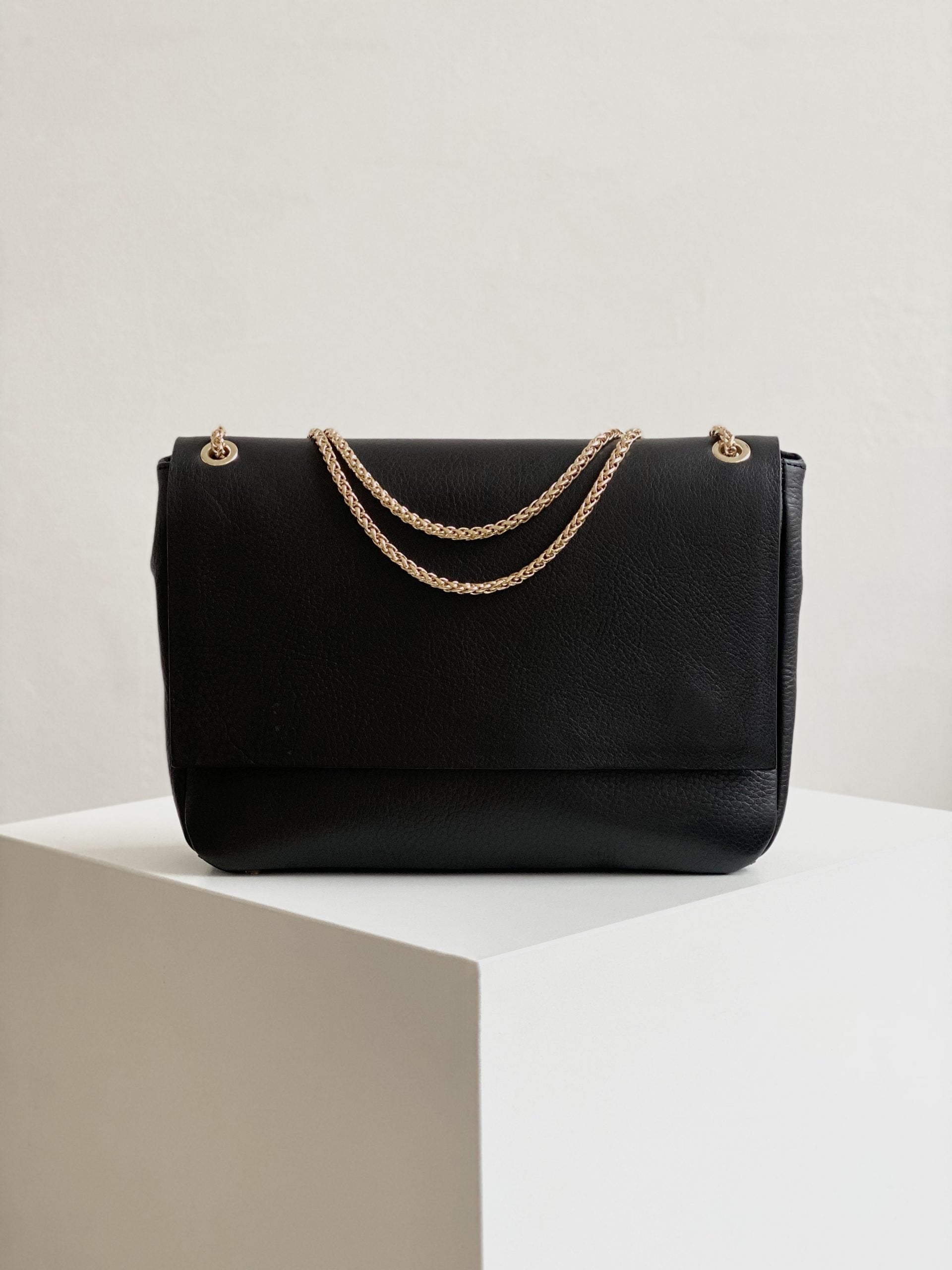 Belle Leather Shoulder Bag Black