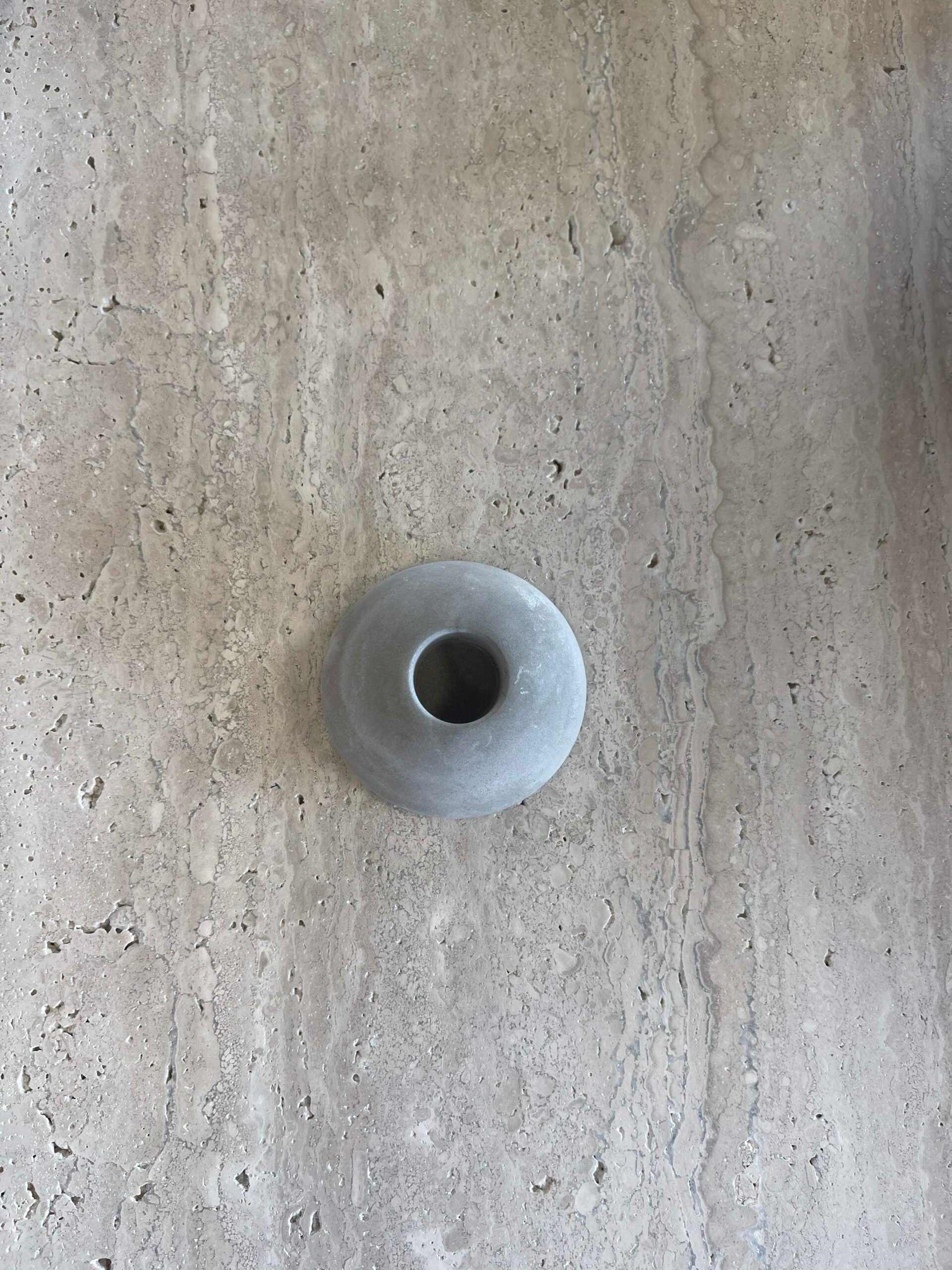 Candle stand concrete