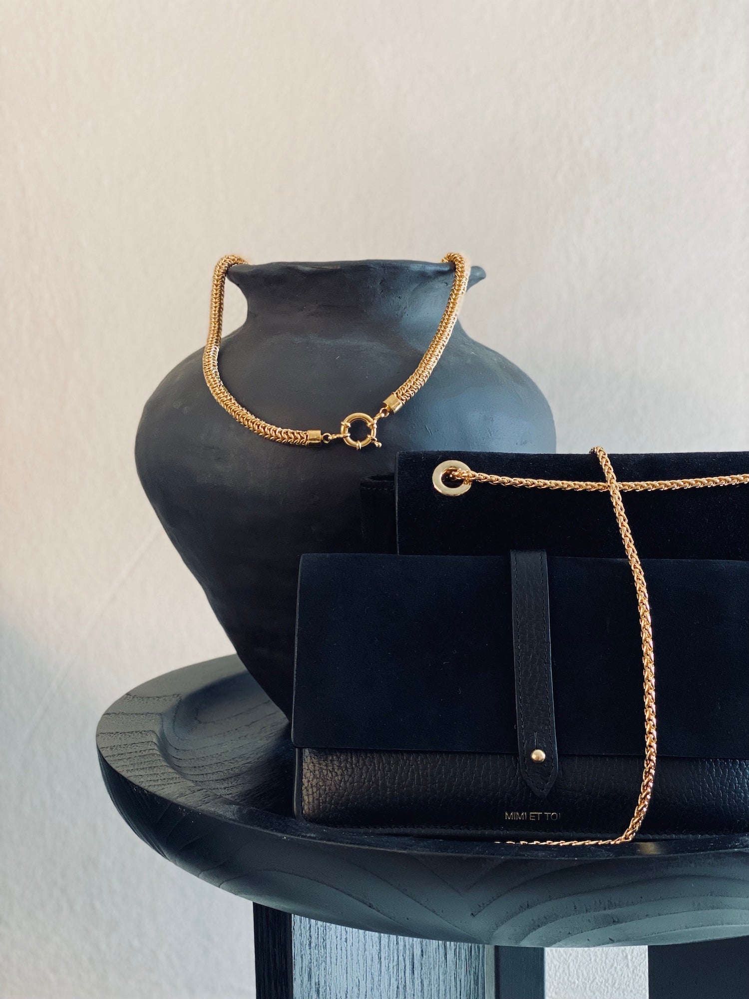 Petit Belle Leather Shoulder Bag Black