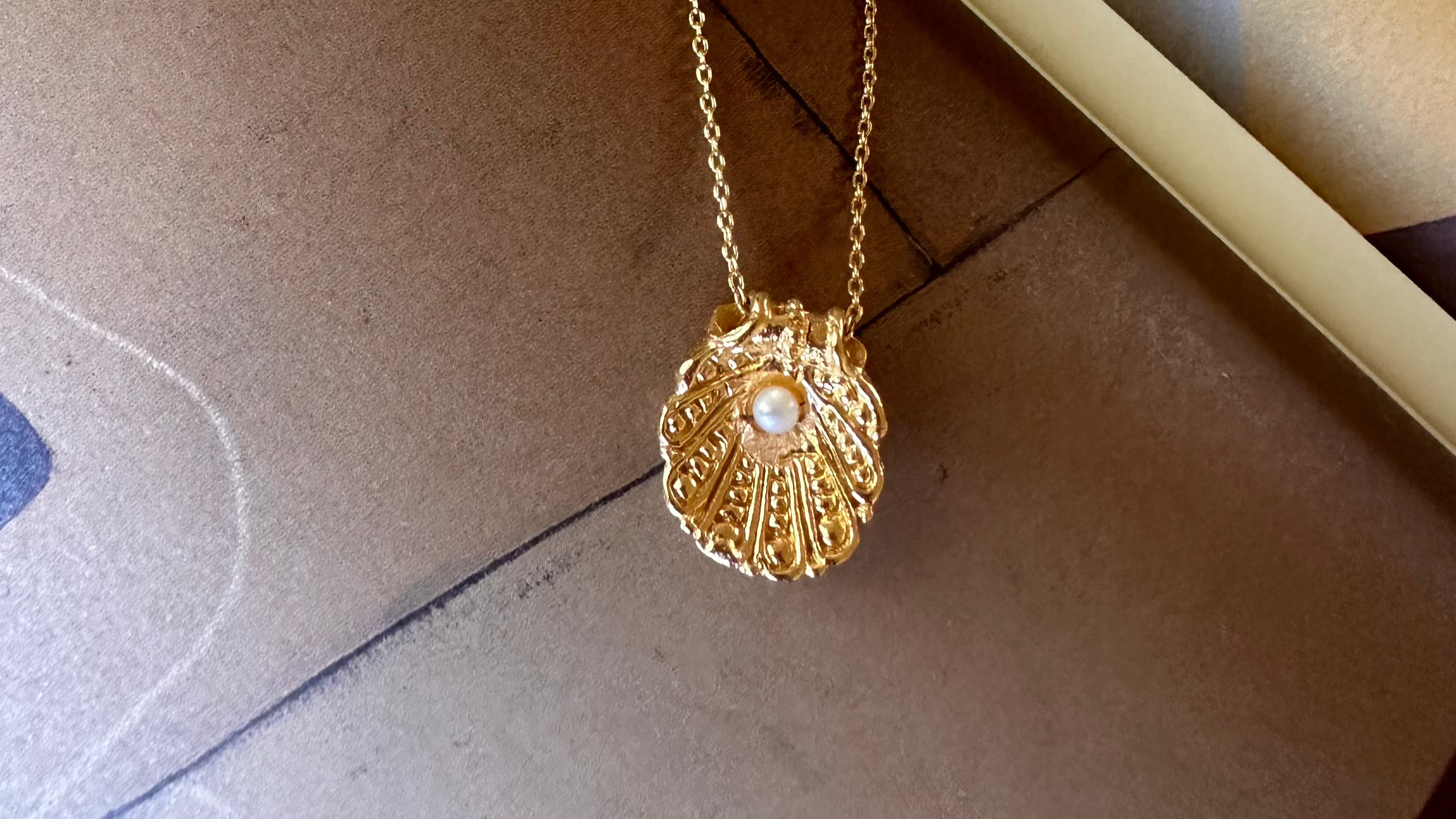 Beau necklace