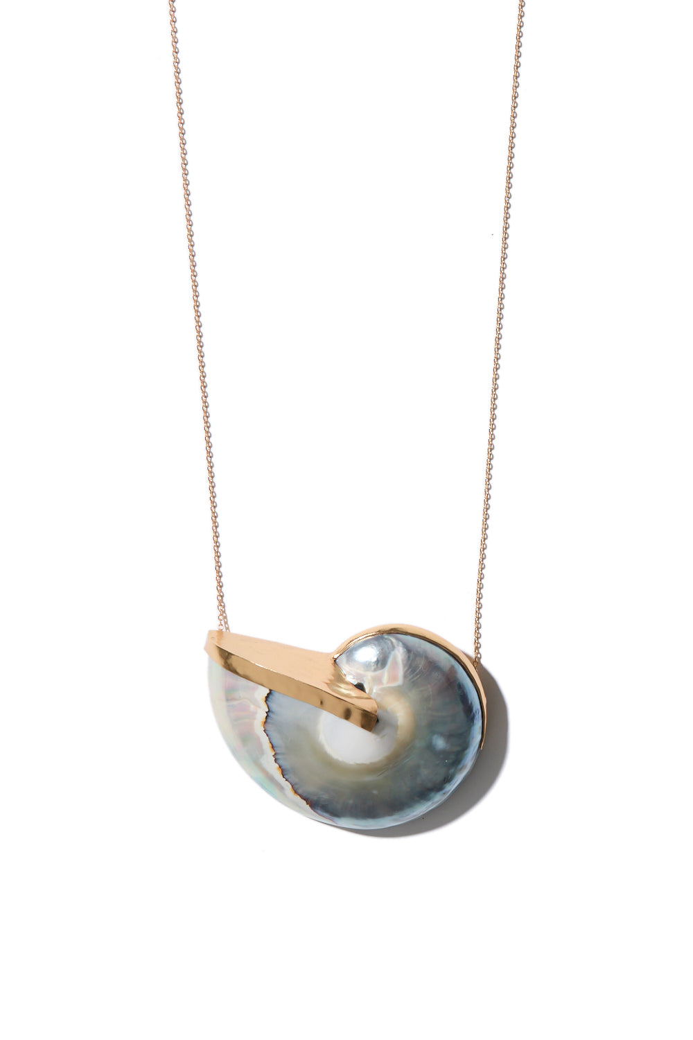 Grand Spiral shell necklace blue