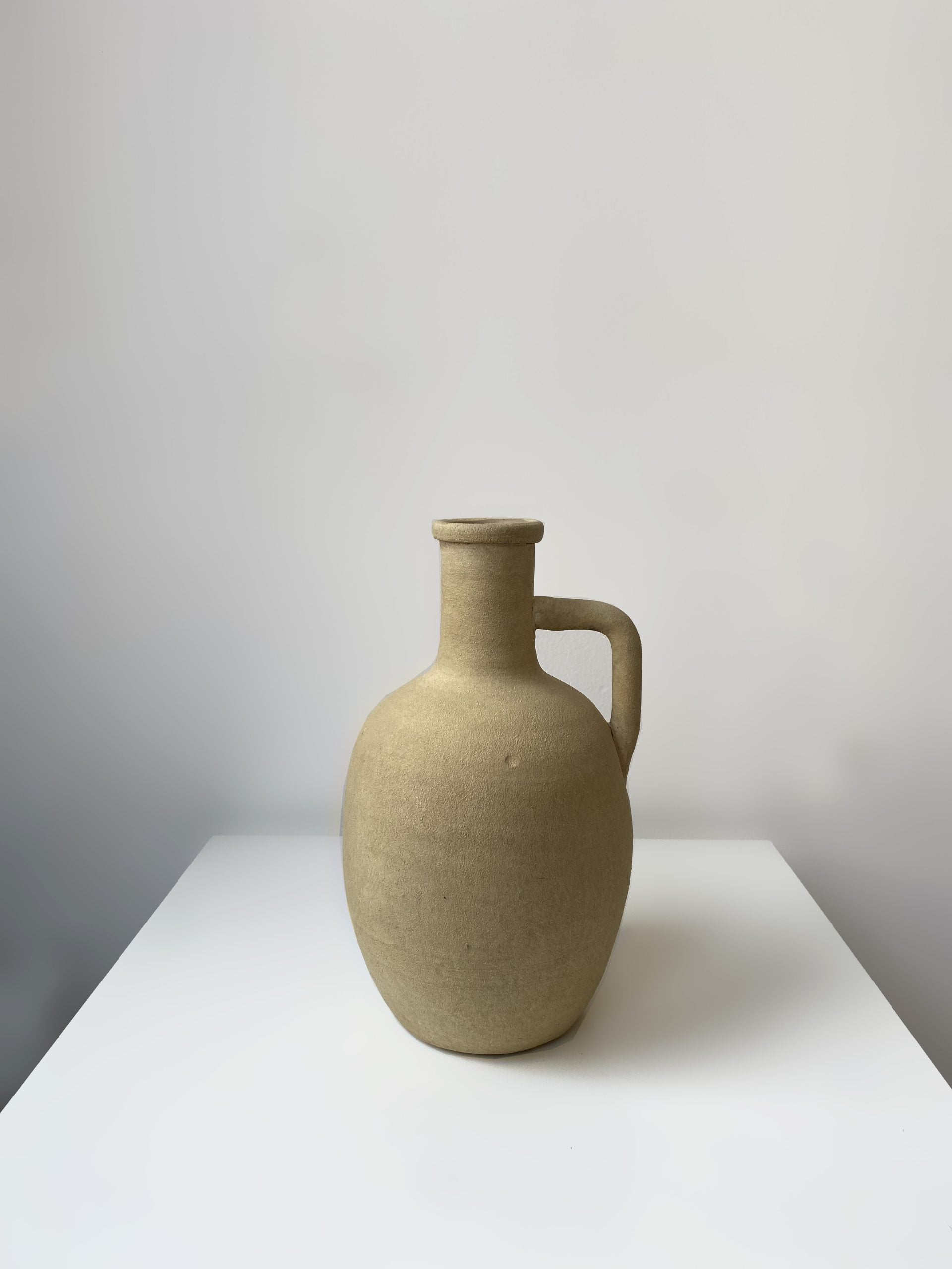 Ceramic Vase Sand - Single handle