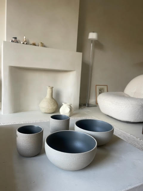 Ceramic beige &amp; black cups