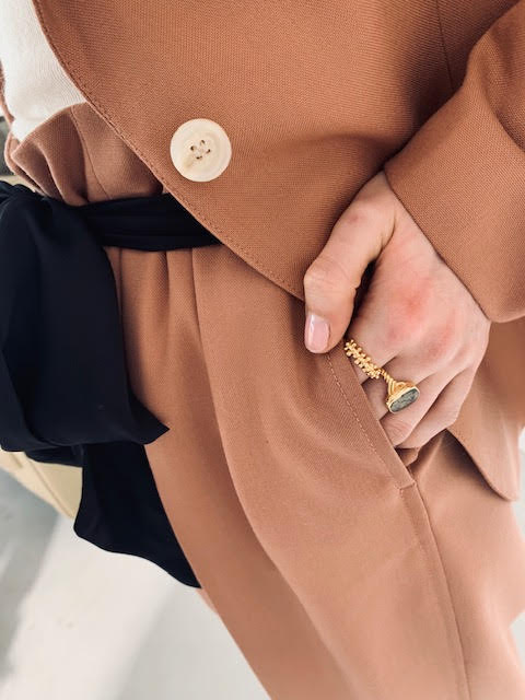Delphine Ring Gold